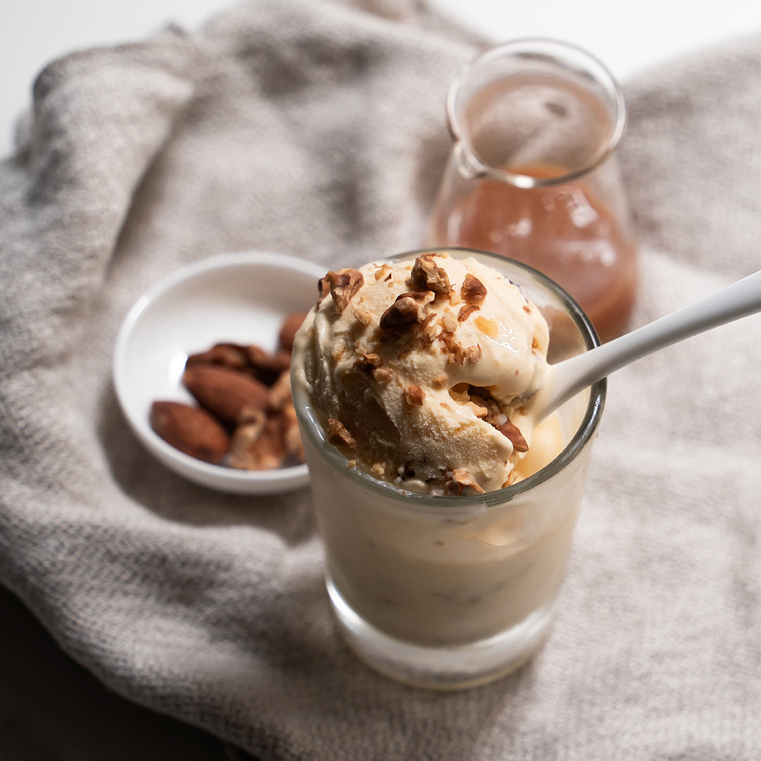 LOST AND FOUND GLASS BLACK