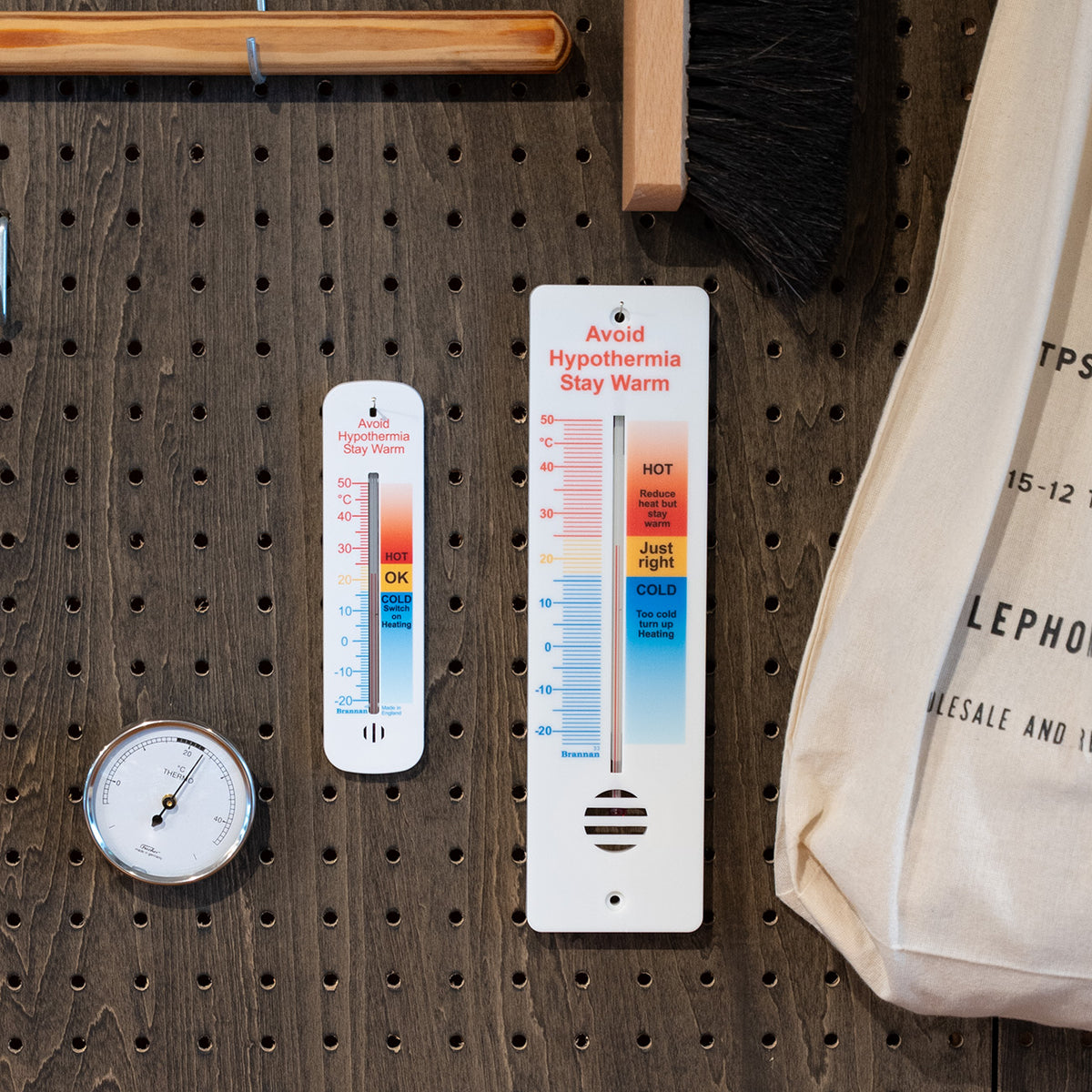 Brannan PLASTIC WALL THERMOMETER 155mm COMFORT