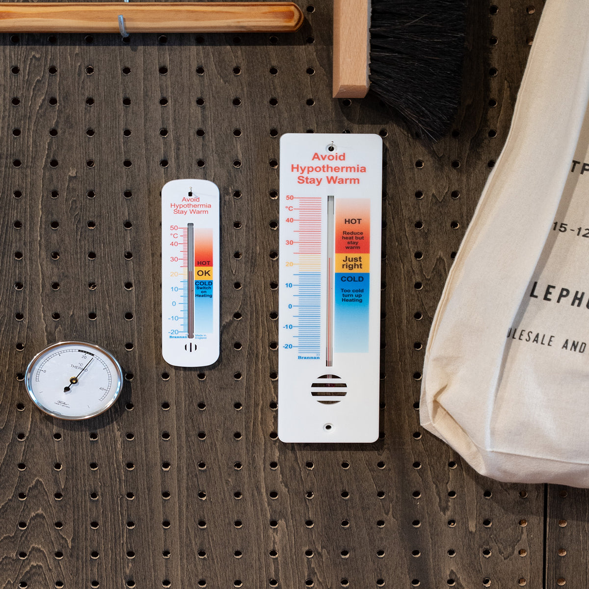 Brannan PLASTIC WALL THERMOMETER 255mm COMFORT