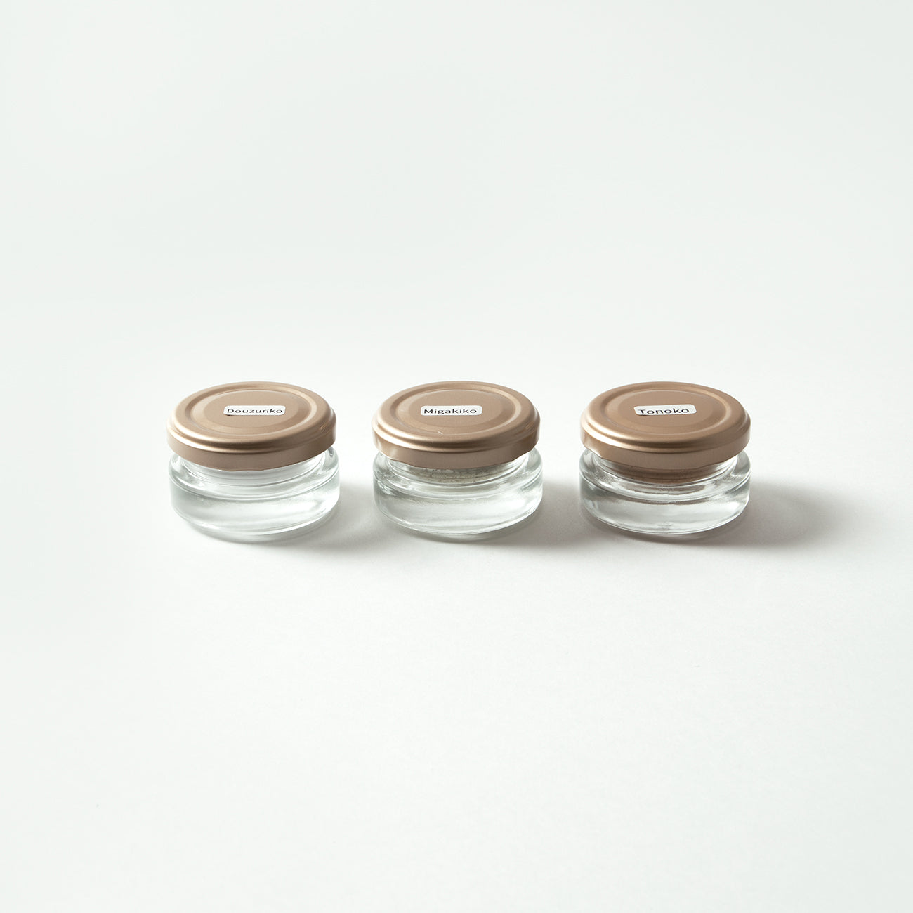 フジタチサト（スナフジタ）未使用　恐竜柄　フリーカップ　ペア（一客金継ぎ） フジタチサト（スナフジタ） 恐竜柄 フリーカップ ペア（一客金