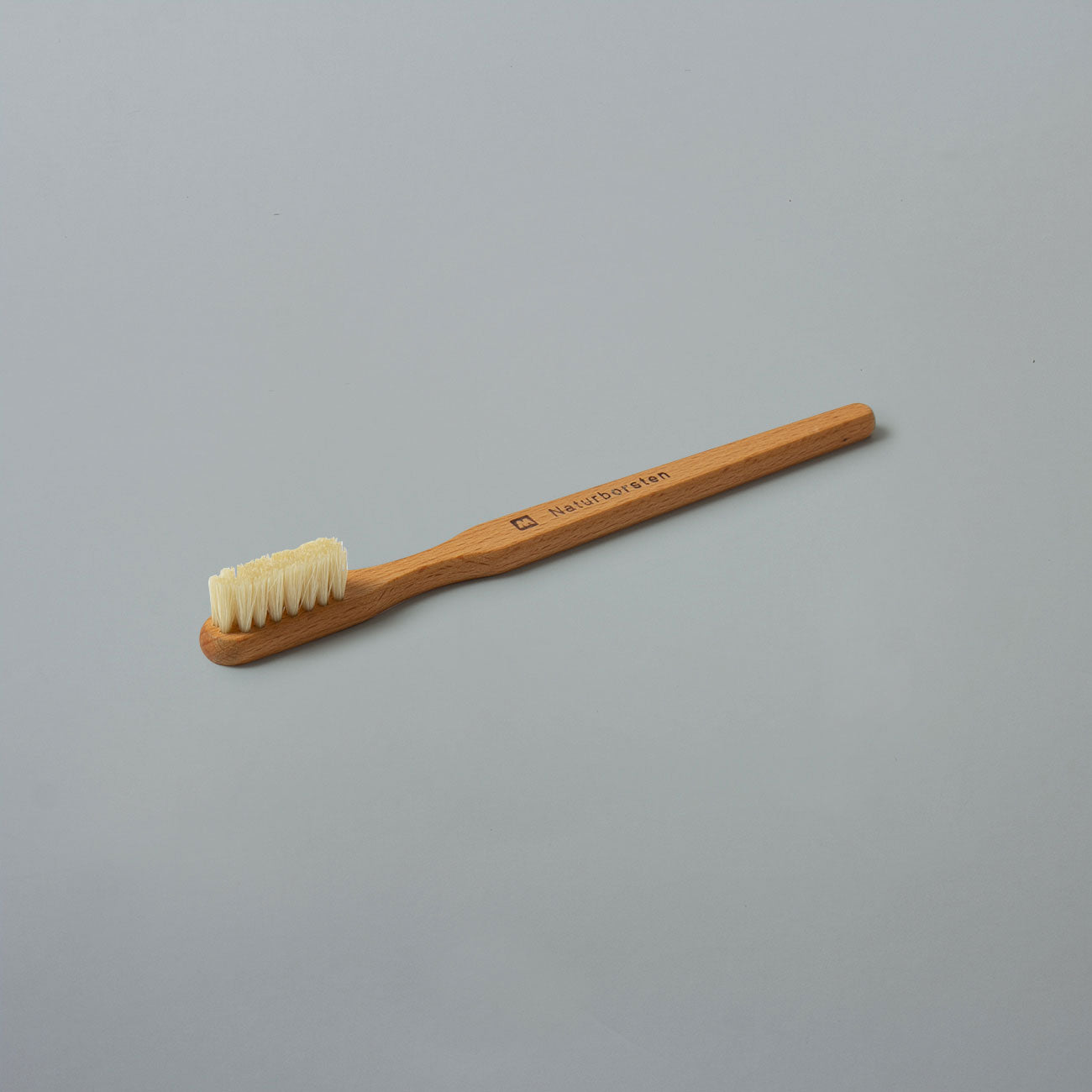 REDECKER 自然素材の歯ブラシ